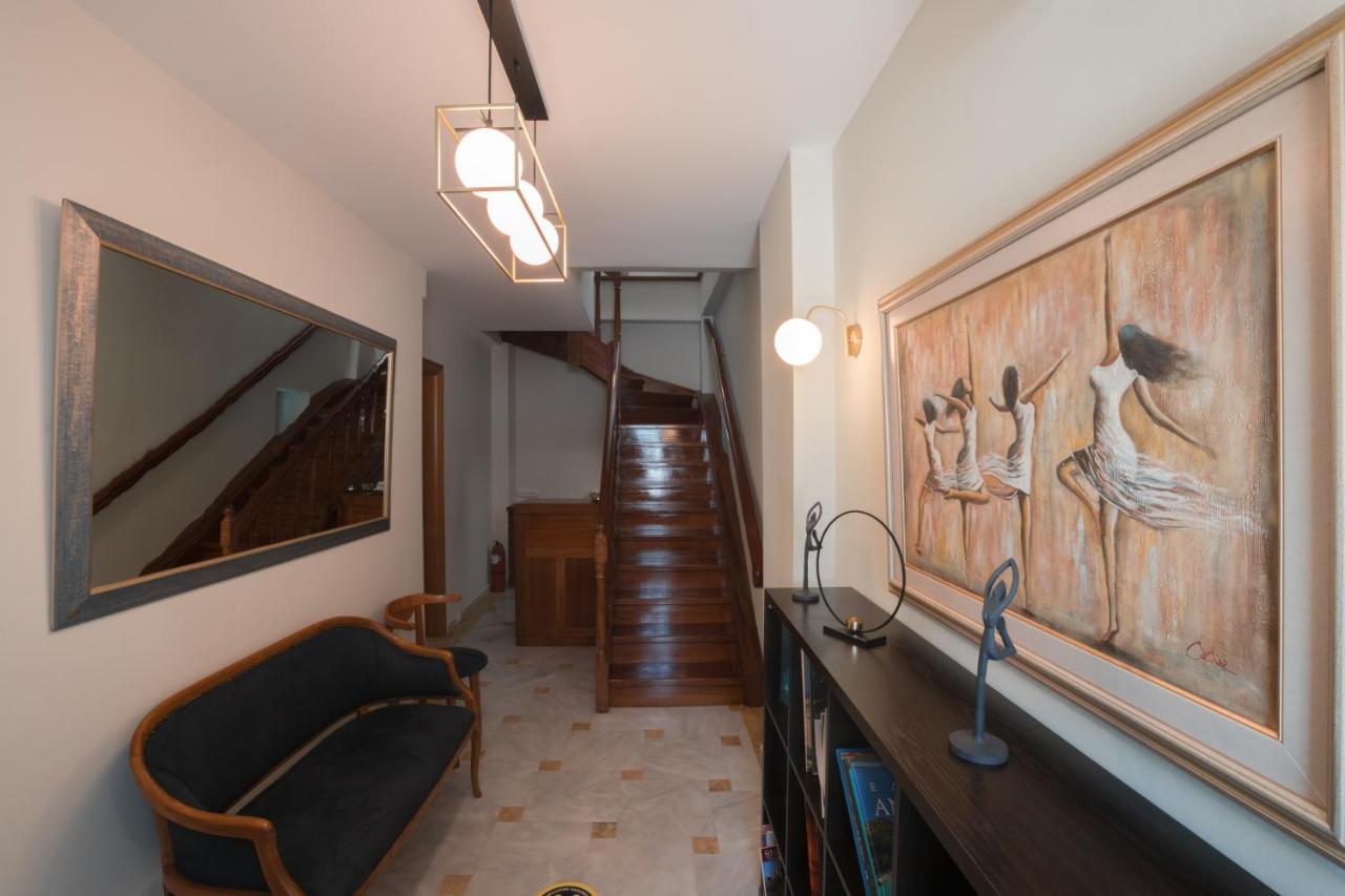 Pension Nikolaos Nafplio Bagian luar foto